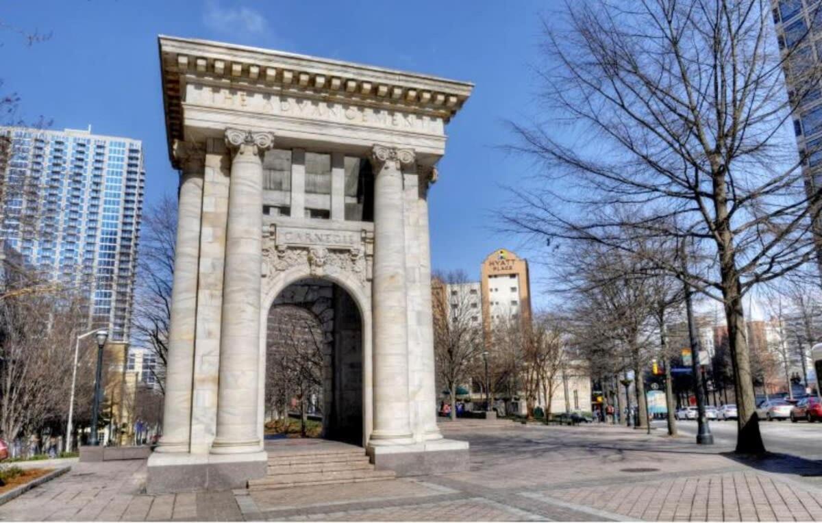 Appartamento Downtown! Private Balcony! 24 Concierge! Pt11H Atlanta Esterno foto