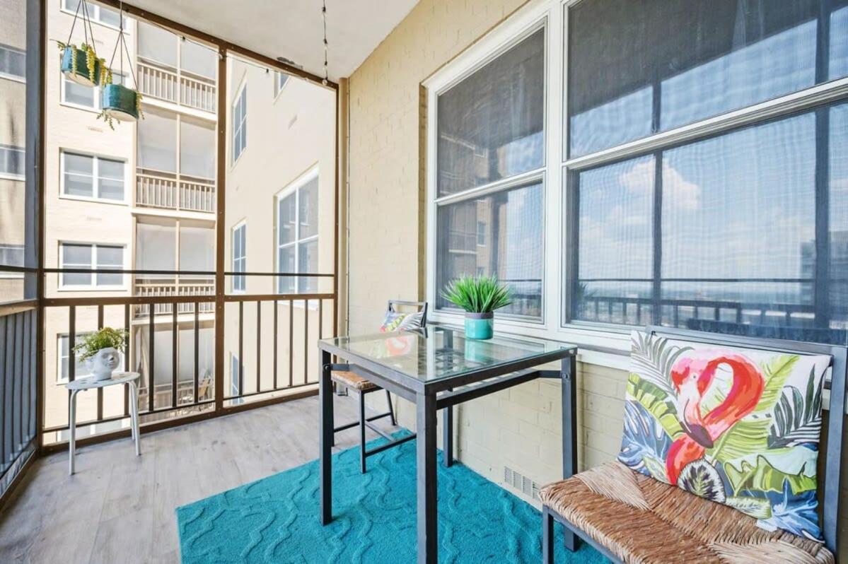 Appartamento Downtown! Private Balcony! 24 Concierge! Pt11H Atlanta Esterno foto